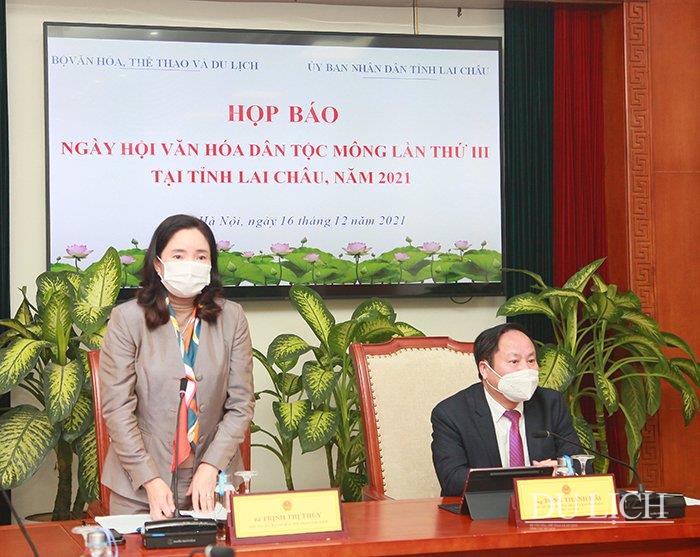 Thứ trưởng Bộ VHTTDL Trịnh Thị Thủy và Phó Chủ tịch thường trực UBND tỉnh Lai Châu Tống Thanh Hải chủ trì họp báo. 